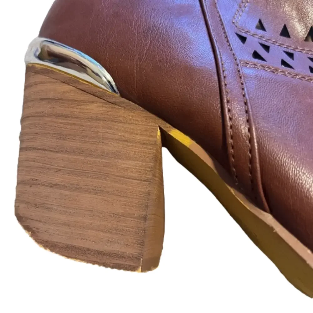 Chase + Chloe Coddy Ankle Bootie Boots Shoes